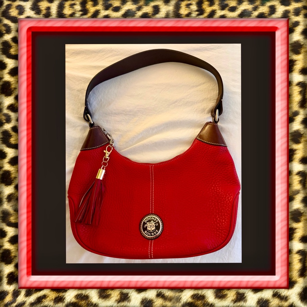 👑✅PRICE FIRM✅ Dooney & Bourke Red “All Weather Leather” Shoulder Bag